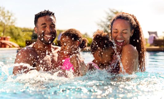 HOW TO ENJOY YOUR SUMMER WITHOUT GOING BROKE